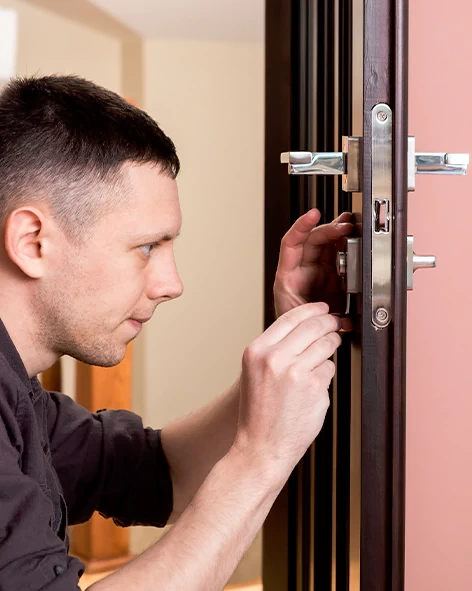 : Professional Locksmith For Commercial And Residential Locksmith Services in Schaumburg, IL