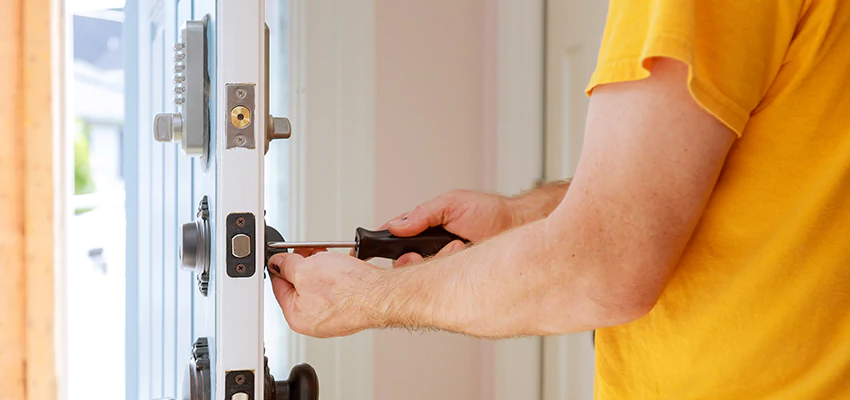 Eviction Locksmith For Key Fob Replacement Services in Schaumburg, IL